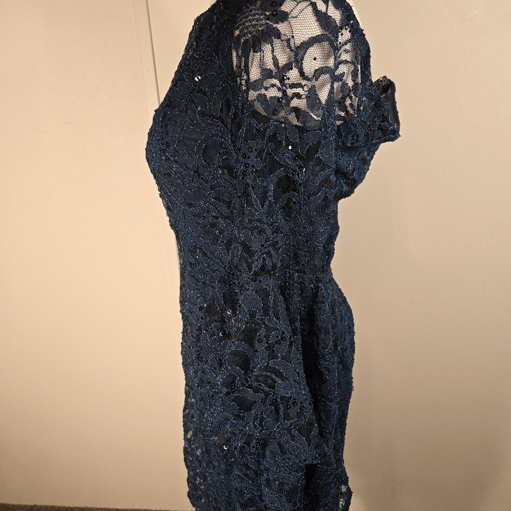 VENUS Off Shoulder Dress Bell Sleeve Blue Lace / Slip Sz 8 - Picture 3 of 9
